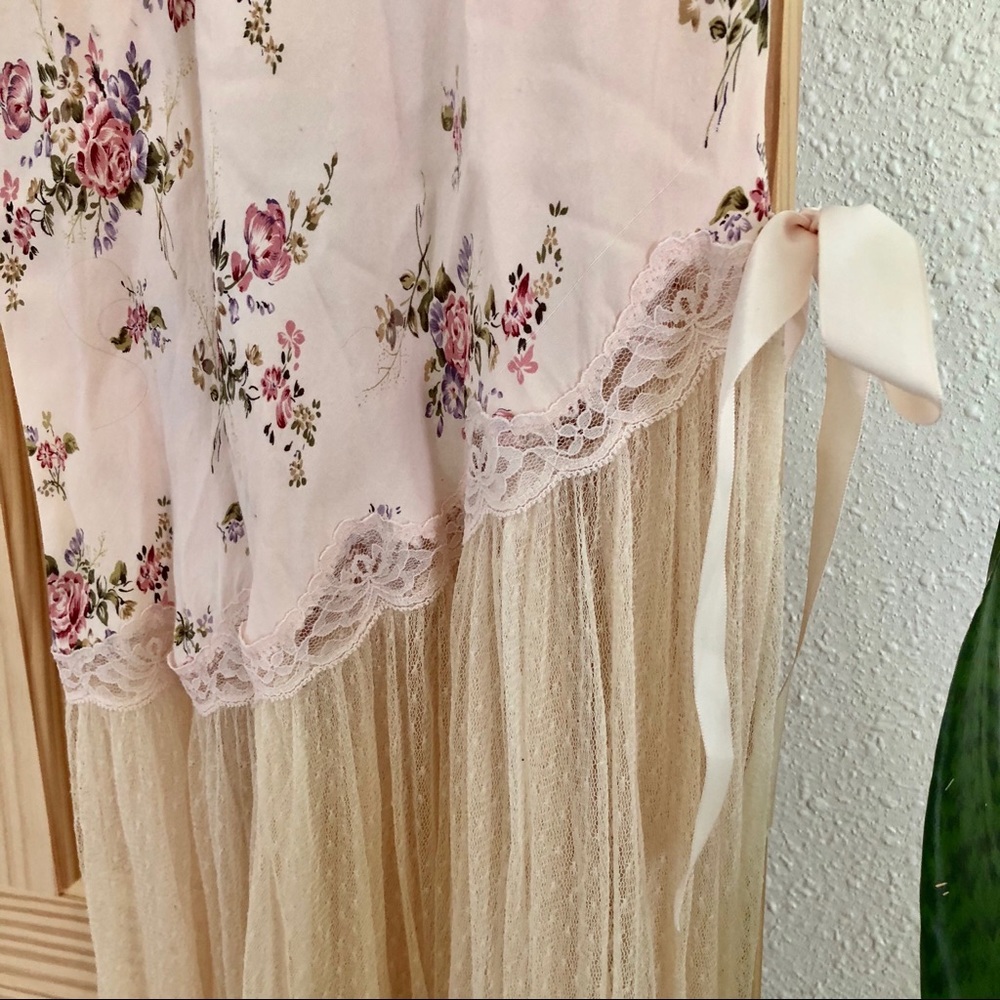 Pink floral & tulle slip - Picture 6 of 8